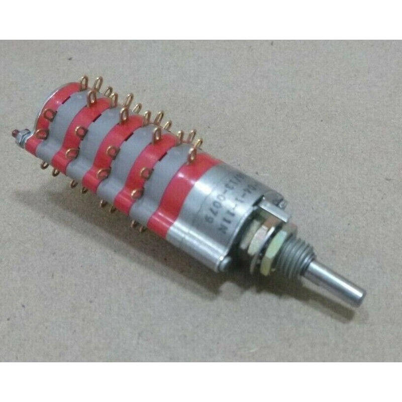 USGI GRAYHILL 9M30-04-1-11N ROTARY SWITCH – 11 positions/pole – 28Vdc – 4 Deck