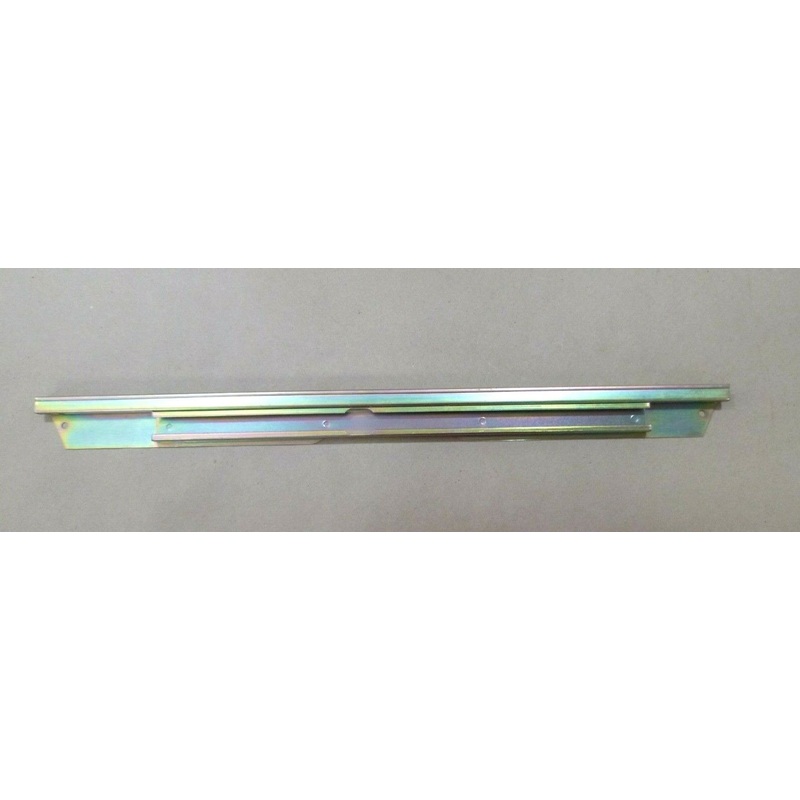 CUCV Genuine GM 1981 – 1991 (RH) Window Lift Channel 15590402, 2540-01-156-6108